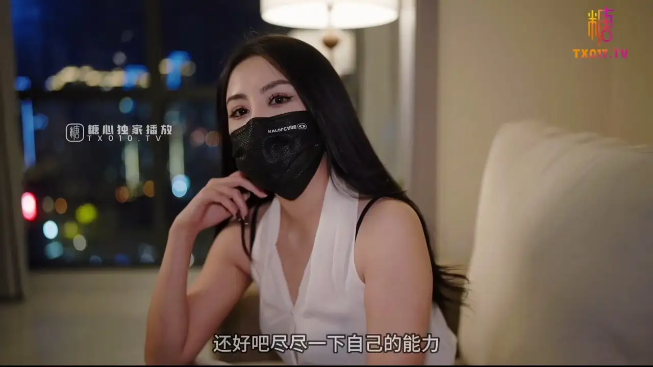 黑丝女上司用丝袜玉足足交，舔鸡巴口交，抽插小穴榨干每一滴精液-百宝袋