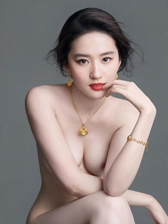 AI换脸 刘亦菲甜美片段 - 黄果短剧海报